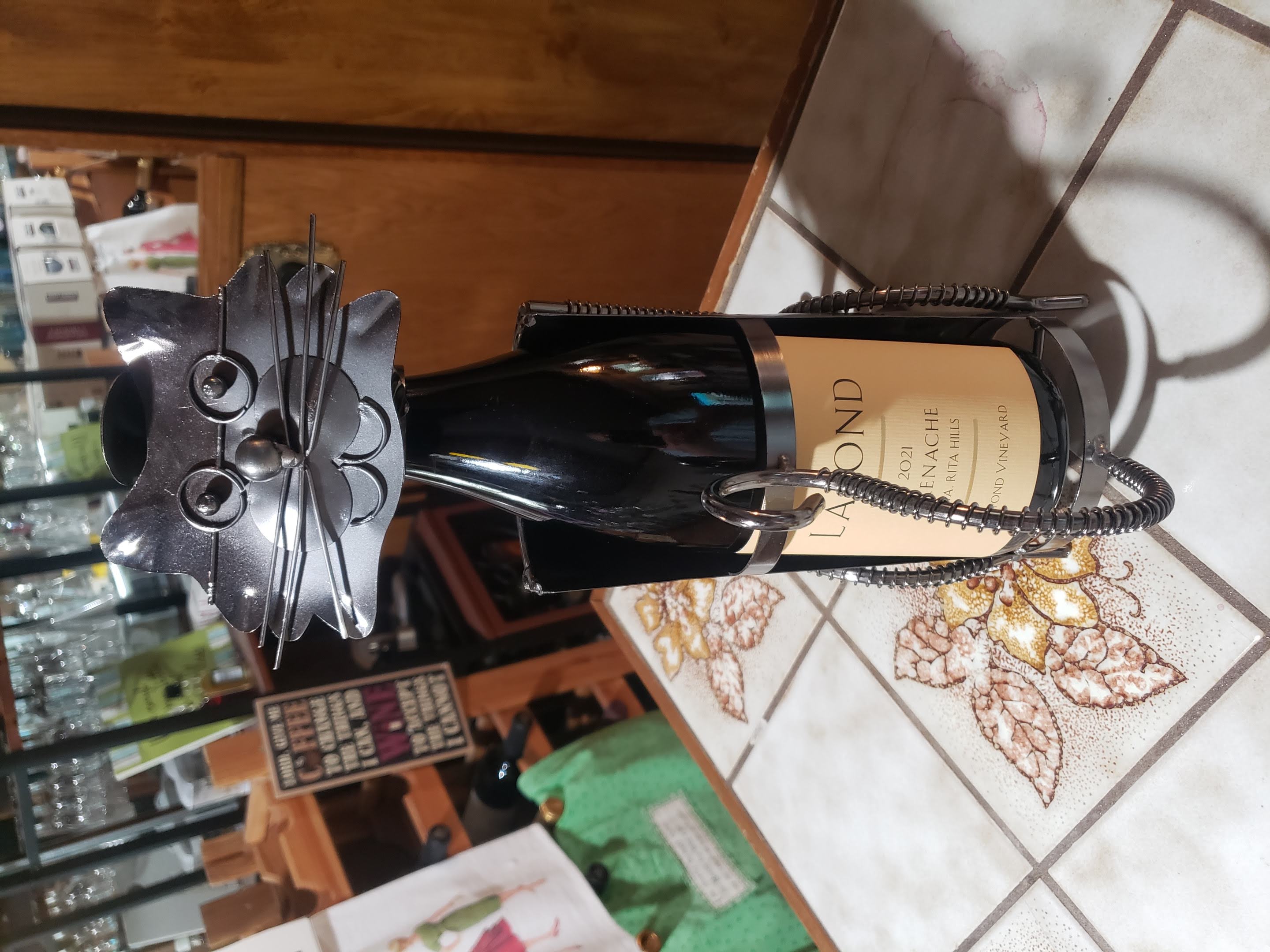 Cat wine bottle holder